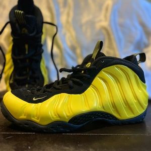 Size 8.5 - Nike Air Foamposite One wu-tang 2016
